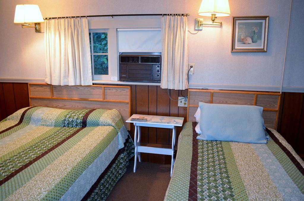 Chamber Lane Motel Round Lake Oda fotoğraf